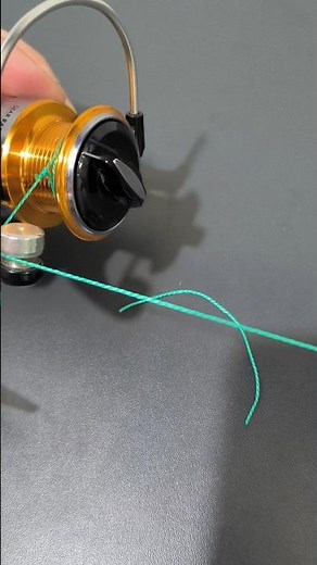 How to tie a fishing line to a spinning reel