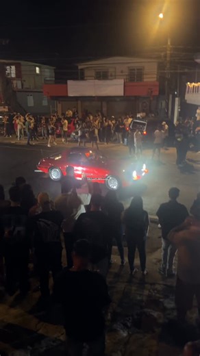 PR CAR SPOTTER - Rafael Pérez on Instagram: "Se lucieron los RX7 ayer en despedida de año! Violentos 🔥🔥 #prcarspotter #puertorico #newyears #mazdarx7 #2step"