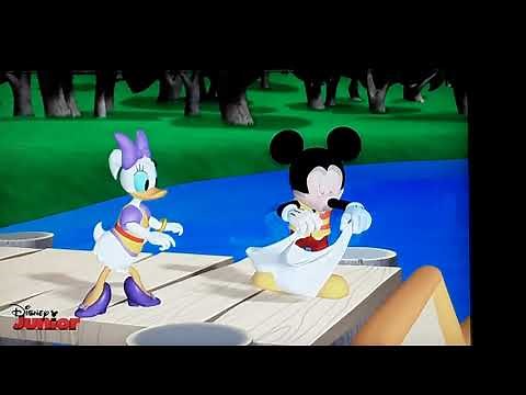 Fix the sailboat (Goofy's Petting Zoo)