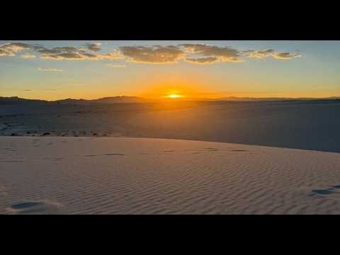 Sunset at the White Sands National Park: Tularosa Basin-Las Cruzes, New mexico