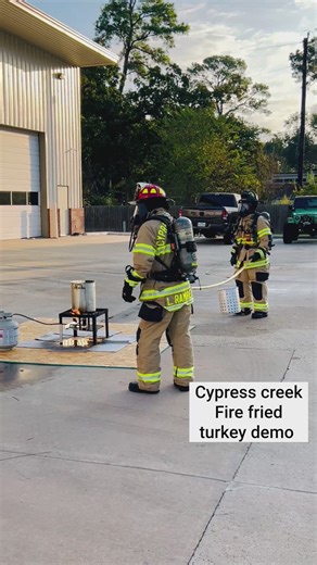 How not to deep fry a turkey for Thanksgiving