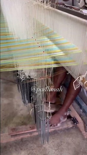 manual shuttle loom