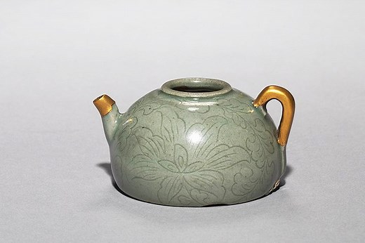 Kintsugi - Explore the Beautiful Art of Japanese Broken Pottery