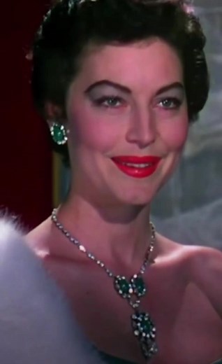 Ava Gardner y Omar Sharif: Un Viaje Cinematográfico
