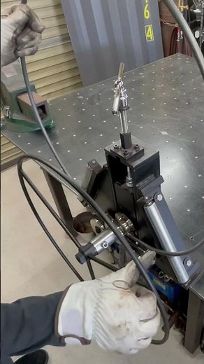 自作手動ローラーベンダーで丸棒の500R曲げ