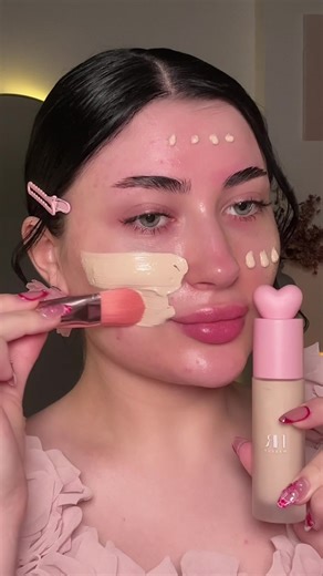 تعليم مكياج ناعم للعروس في الكويت ودبي