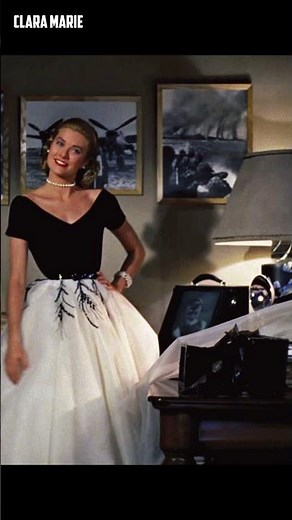This 1950s Gown Made Grace Kelly a Fashion Legend