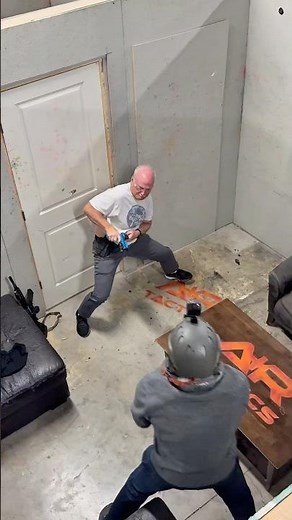 Grappling vs Striking - Who Wins a Gunfight?