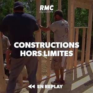 ⏪ #REPLAYRMCD 🏠 (Re)découvrez deux familles qui ont décidé de quitter le monde urbain pour construire leurs maisons en plein milieu de la nature avec des vues imprenables ! 💻 Constructions hors limites, à revoir en replay sur RMC Découverte 👉 https://cutt.ly/knXl2ZR | RMC Découverte