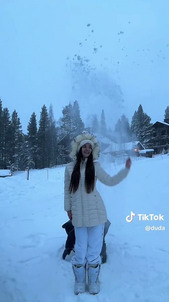 Duda Rubert's Fun Moments in the Snow