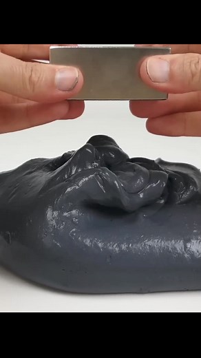 3.5M views · 10K reactions | Magnetic Slime Robot.... #sciencefacts #science #space #spaceexploration #viralreels #viral #training #trendingreels #reelitfeelit #facts #factsdaily #reels #viral #hindifacts #amazingfacts #science #fyp #explorepage #experiment | Universes Science | Facebook