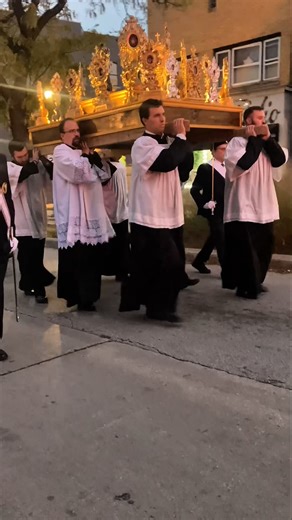 The All Hallows' Eve Procession with the Saints in the Archdiocese of Milwaukee, was a wonderful and jubilant event! Hundreds of the faithful gathered to process through the streets from St. Stanislaus Catholic Church (Milwaukee, Wisconsin), to the Basilica of St. Josaphat. •••• #ArchdioceseOfMilwaukee #basilicaofstjosephat #ststanislaus #allhallowseve #milwaukee #catholicfaith #ICKSP #ChristIsKing #ChristTheKing #instituteofchristtheking #allsaintsday | ICKSP Sheboygan
