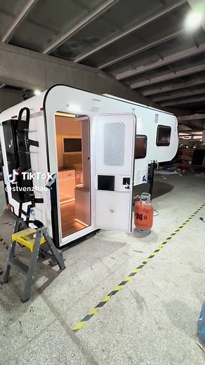 Exploring the Best Truck Campers for Adventurers