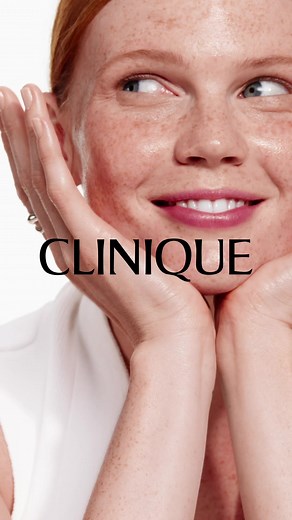 Votre routine complète Moisture Surge pour un maximum d'hydratation. Une trousse et ses 2 essentiels offerts dès 49€ d'achat. | Nocibé