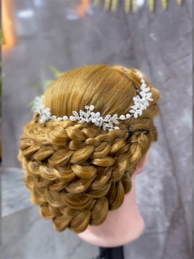 Creative Hairstyling Courses at Zoom Beauty Academy