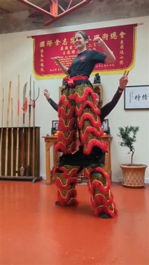 Trick Tuesday, adding a clap on different stacks #liondance2026 #liondance #jump #stacks #tricks