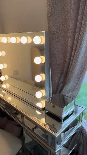 How I organise my vanity in 5G speed | clean my vanity with me 😛 #cleaning #organising #vanity | 𝑀𝑒, 𝑀𝓎𝓈𝑒𝓁𝒻 & 𝐼