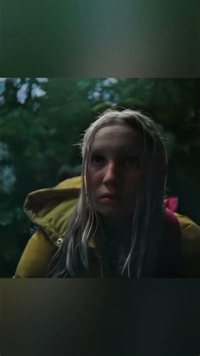 “Girl Saves Alien Baby 👽💙 | Emotional Sci-Fi Scene Breakdown!”