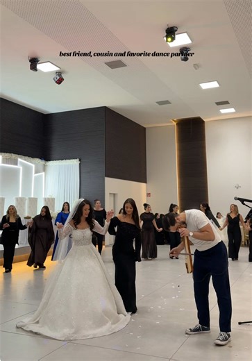 all in one 🖤 #turkish #dancepartner #horon #cousin #wedding