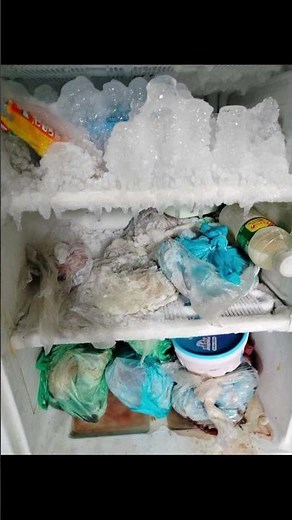 Refrigerator foaming ice.refrigerator ice foaming bottom.