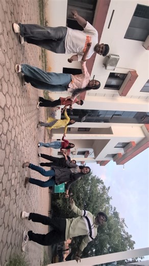 geck chem26 on Instagram: ". . . . . #college #collegelife"