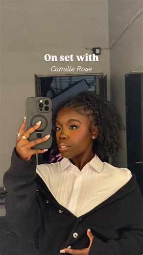I recently shot another campaign, and now that the roll out is finally happening I can take y’all behind the scenes with me! I love being on set and just being in front of a camera in general. I am always getting comments asking about what it’s like, so here’s a little insight into that process with THE @camillerosenaturals. This is going to be a big campaign so make sure y’all are in those comments with me tomorrow telling them why I should get the job! Hairstylist: @stylesbydestiny Makeup Arti