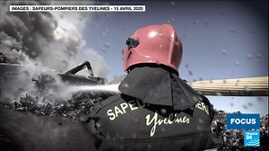 Beaucoup d'objets électroniques contiennent des batteries au lithium-ion qui prennent feu quand on les écrase.... et peuvent provoquer de grands incendies dans les déchetteries ⤵️ | FRANCE 24