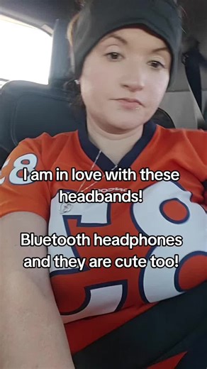 Finally found a sleep headband that’s comfy and cute 🤍 Perfect for side sleeping, calming music, and my nightly wind-down routine. Functional but make it aesthetic ✨ #earbuds #comfort #headband #sidesleeper #tiktokshopfinds