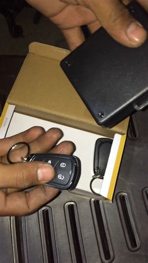 Car lock 🔒unlock security system enable #trandingshorts #viralshorts