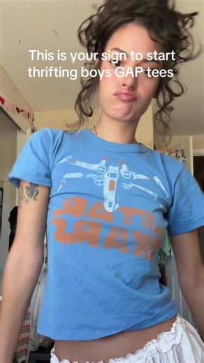 By far one of my favorites 💫#thrifting #babytee #styleinspo #vintage #tomfoolerysdiner