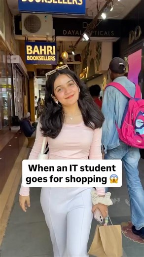 Share with your coder friends🤭#trending #coding #ai #yt #shopping #girl #cs #tricks #viral #shorts
