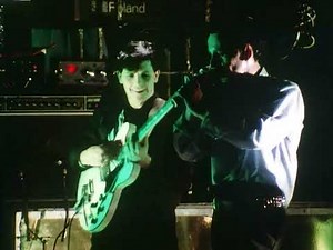 Simple Minds Someone Somewhere In Summertime, Live Newcastle 1982