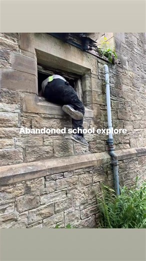 Lovely old school, that also had a youth club too, great decay in this one with some equipment left behind #abandonedplaces #explorepage #fyp #followersreels #urbex | Explore with Chip Baggs photography