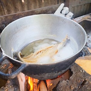 En este fogón en la cocina de la doña siempre salieron las mejor comida del pueblo! | Anime cocina