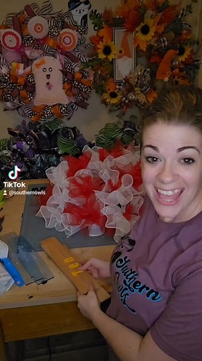 5.5K views · 67 reactions | How to use ribbon tail boards #decor #crafter #wreathmaker #howto #tutorial #diy | Southern Owls | Facebook