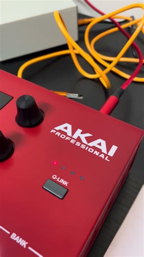 Learning how to use my MPC One+ Drum Machine. #akai