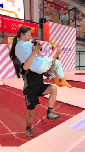 Trampoline Princess Hug, Challenge Game for the Brave, Play on the trampoline, a fun and stress-