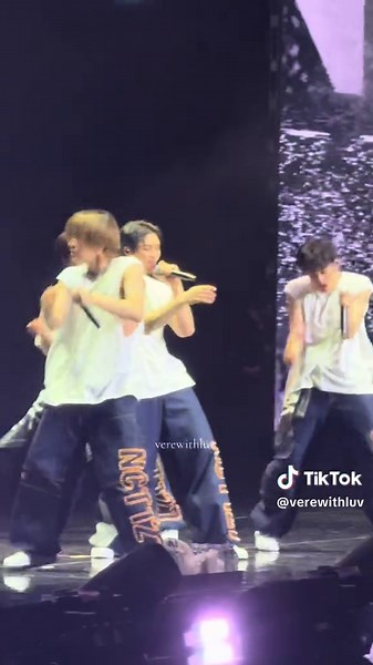 Johnny Suh Walks with NCT 127 Moments