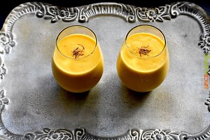5-Minute Mango Lassi Recipe (Indian Mango Drink)