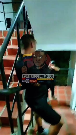 Policías con abuso de poder: Buenos días hermano allí estas tres personas se identificándose como funcionarios estaban tomando y escuchando alta música el día sábado para amanecer el domingo exactamente a las 3:00 AM en la parte baja de una de las residencias del cacique Tiuna por la Rinconada y una de las familias les pidió que por favor le bajaron un poco a la música porque tenían un bebé de mes y medio y ellos valiéndose d q son funcionarios subieron y le cayeron a patadas a la puerta del apa