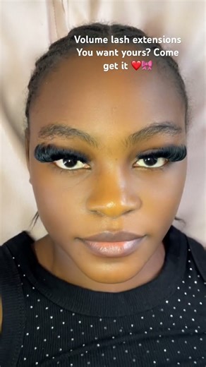 Volume lash extensions 17k 🎀