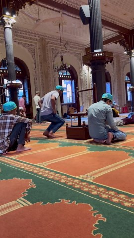 Naved on Instagram: "Jama Masjid Mumbai and few Important points about the Mosque 1. Built in 1775, Jama Masjid is one of Mumbai’s oldest mosques, symbolizing the city’s rich history. 2. Its grand Mughal architecture, featuring intricate carvings and majestic domes, captivates visitors. 3. Beyond its religious role, it fosters community bonds through cultural events and educational programs. 4. Known for its welcoming atmosphere, it embraces people from diverse backgrounds, promoting unity. 5. A