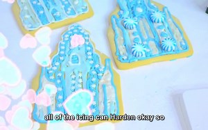 【cookie】做冰雪奇缘主题饼干屋~~乍一看题图还行哈哈~