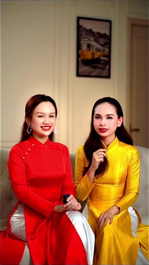 52K views · 1K reactions | ✨Tự Hào Là Người Việt Nam ✨ Hãy cùng Ms. Hoàng Anh và Ms. Vivian tìm hiểu thêm về các trò chơi dân gian trong tiếng anh để có thể giới thiệu đến các bạn bè quốc tế nhé 朗 #thevlanguage #ielts #ieltspreparation #ieltsspeaking #IELTStips #englishcommunication | The V Language and Skill Academy | Facebook