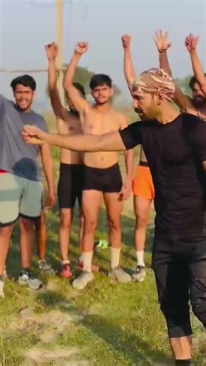 Commando fitness trainer #fitnesstrainer #viralvideo