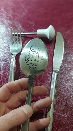 Donald Duck Through Engraving: The Electrochemical Etching Process