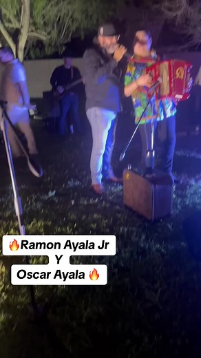 Con El Tio Ramon Ayala Jr Tocando Uno De Sus Grandes Exitos En Una Fiesta Familiar ! Pero Esta Vez Llore #RamonAyalaJr #OscarAyala #SangreBrava #FiestaPrivada