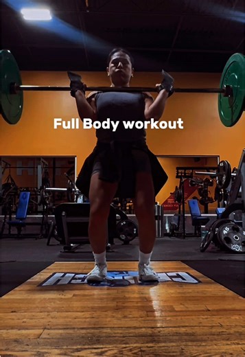 This mom of 2 gets her best workouts in at 5 am #fyp #gym #strongwomen #fullbodyworkout