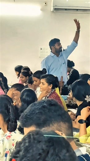 Mohit Yadav | UPSI 2025 OFFLINE BATCH PRSYAGRAJ❤️ #upsi #upsi2025 #mohitsirhindi #trending #explore #motivation #exampur #mohitsir #shortsfeed | Instagram