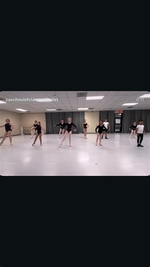 Thank you @caschoolofclassicalballet 🎵Petit Allegro from Ballet Class Music vol. 1 by Remina Tanaka